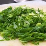 Zubereitung im Schulrestaurant