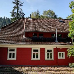 forstpraktium-haus rotes Haus